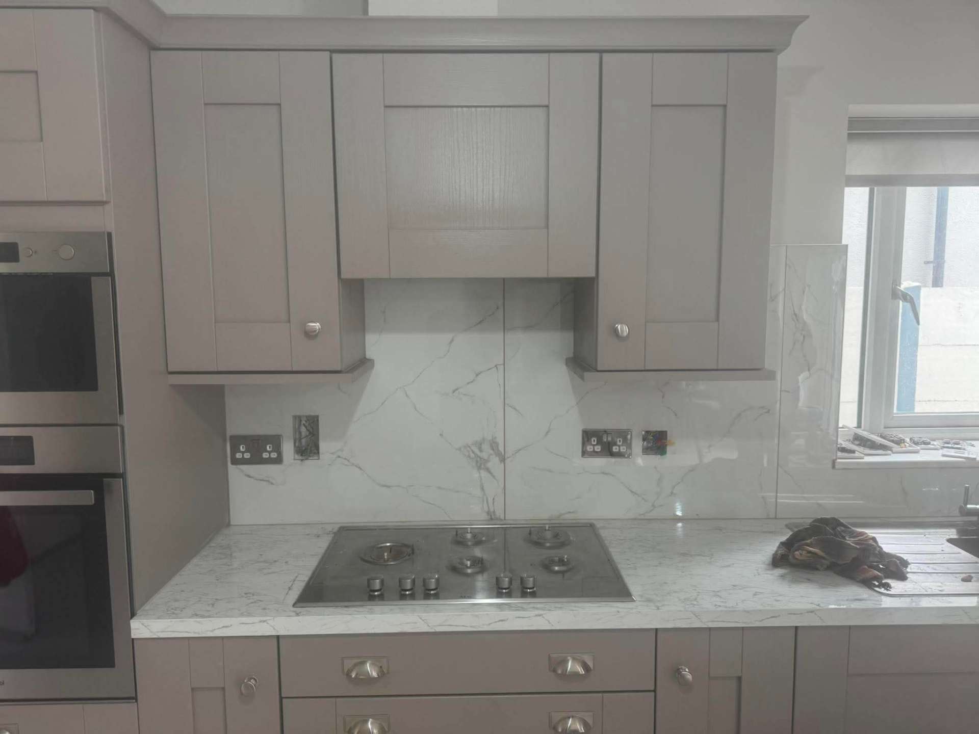 Grey shaker kitchen — first courses set