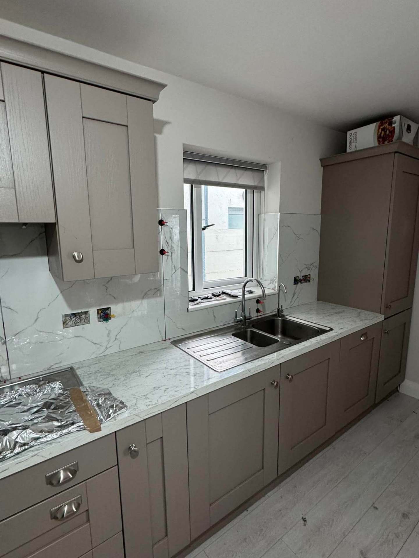 Long unit run with splashback complete