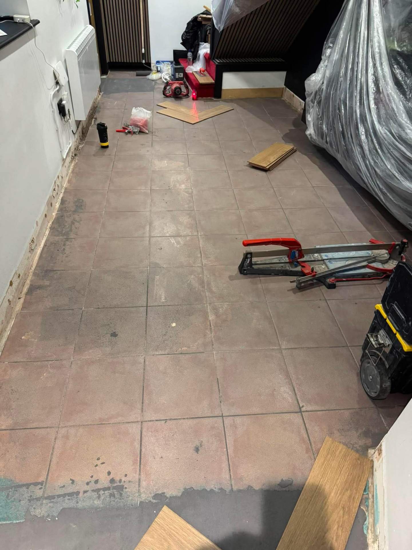 Herringbone install — feature border being set
